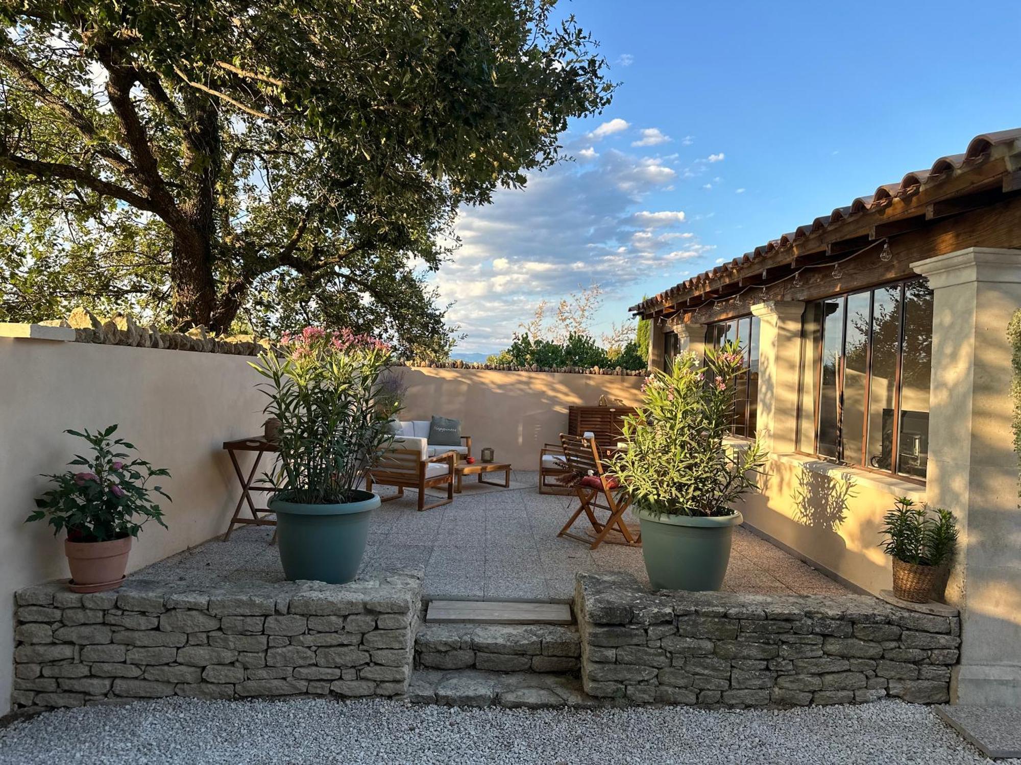 La Provence Appartement Maubec  Buitenkant foto